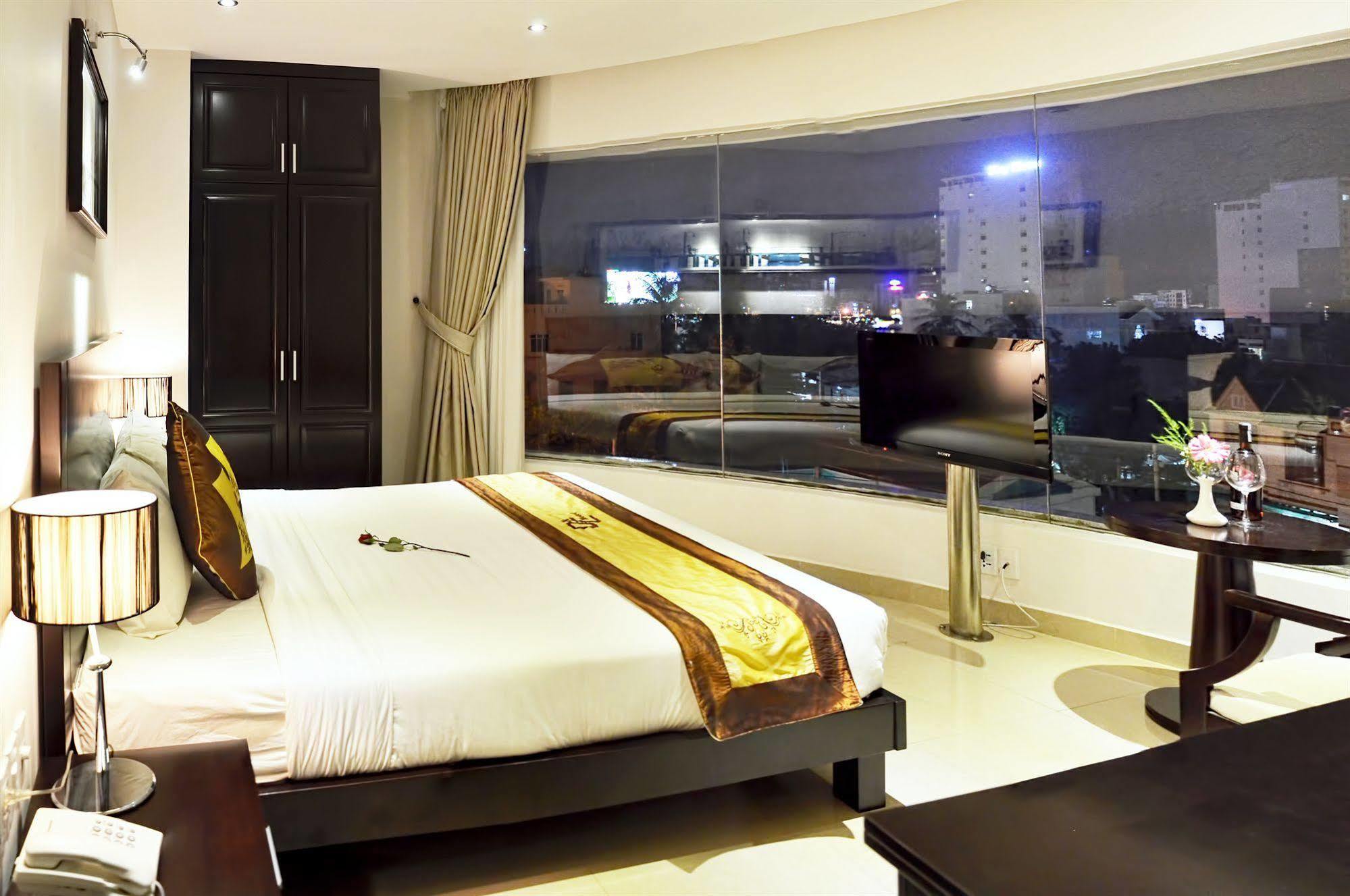 D&C Hotel Da Nang Luaran gambar