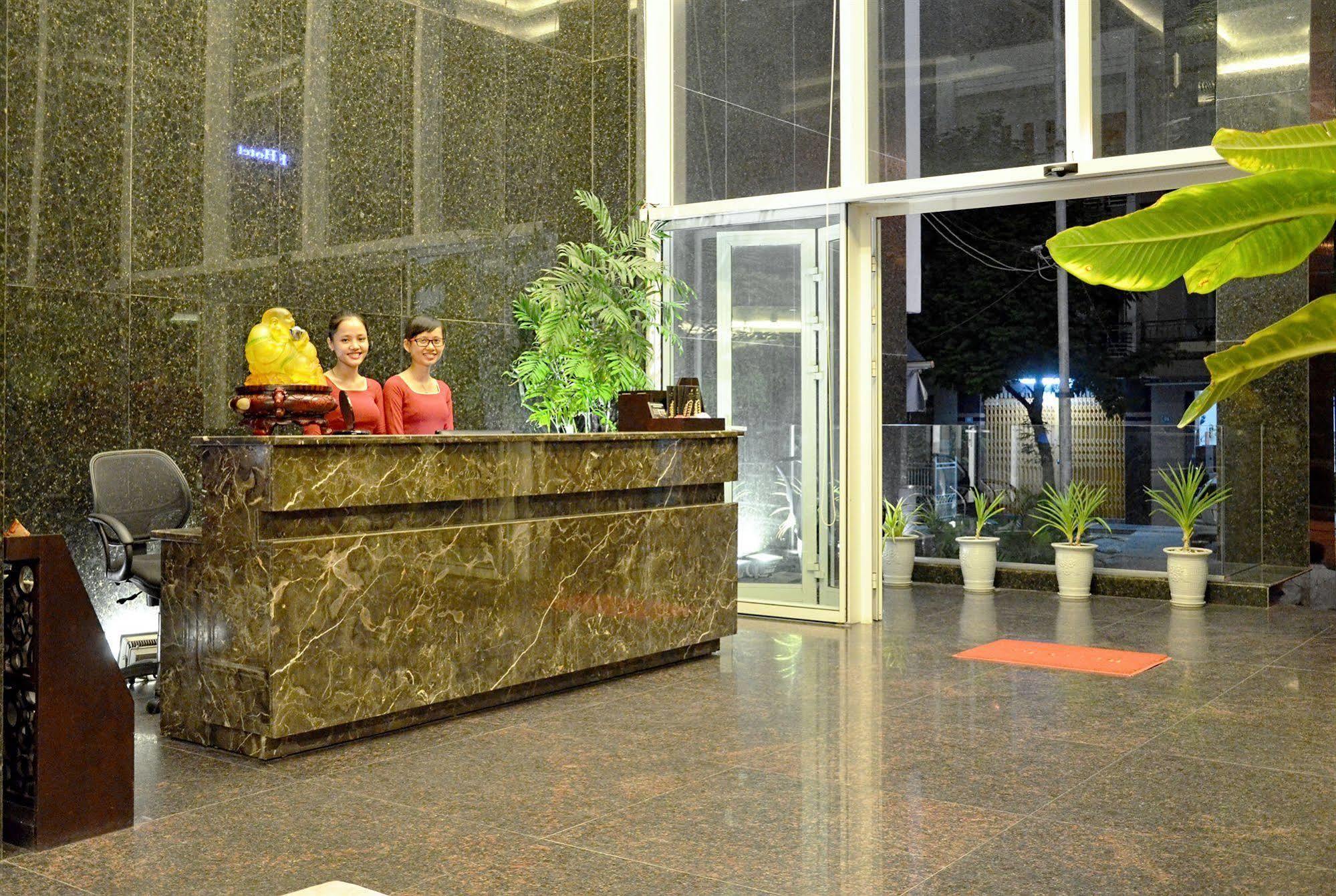 D&C Hotel Da Nang Luaran gambar